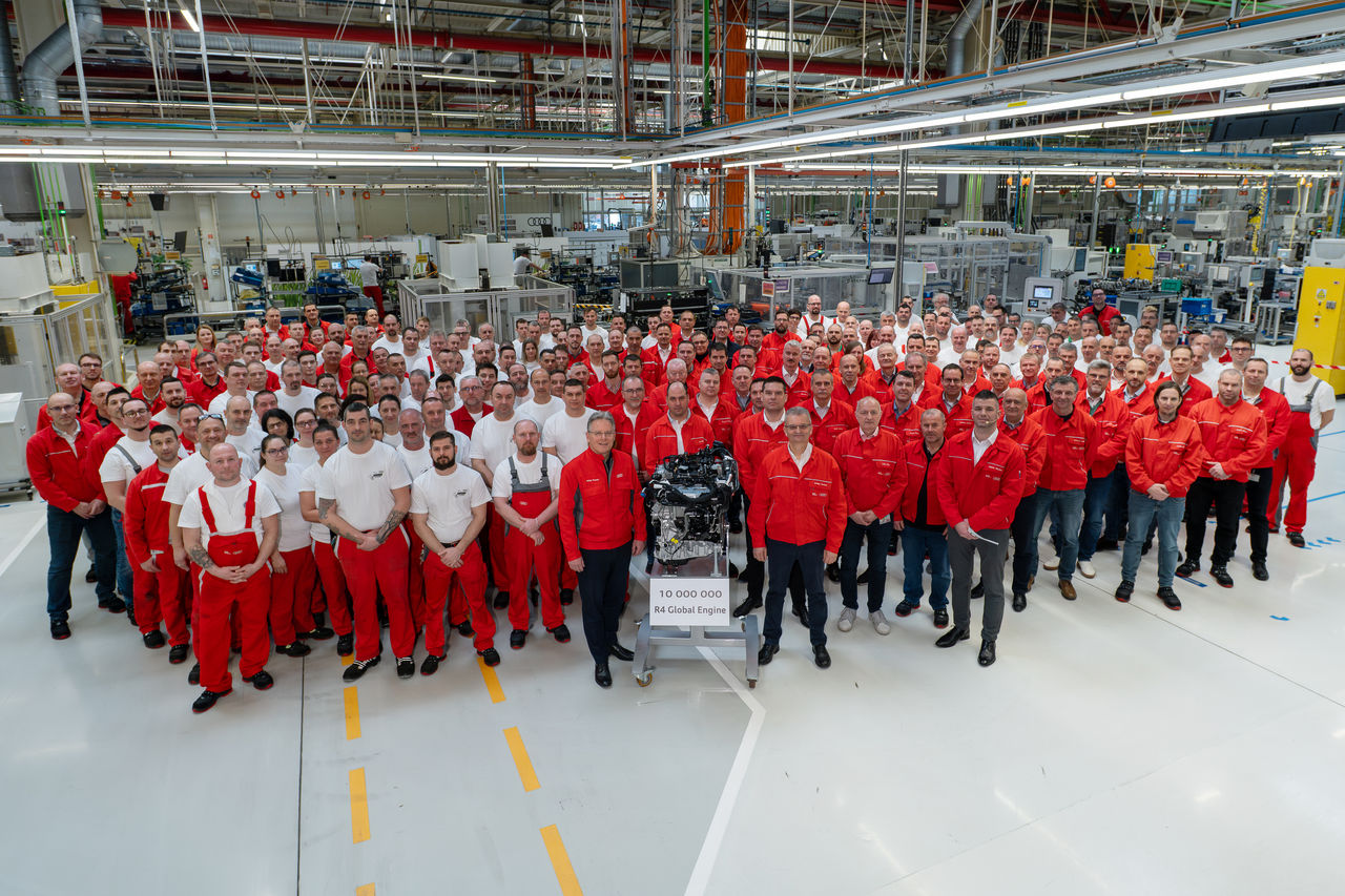 10 Millionen EA888, Audi Hungaria, Gruppenfoto